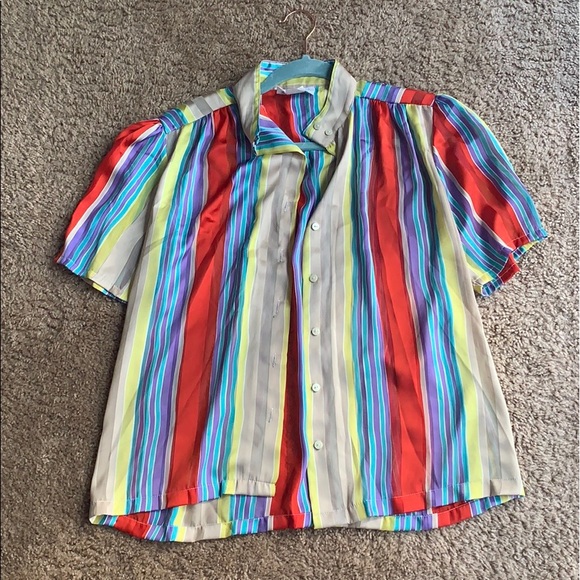Tops - Retro/groovy women’s button up